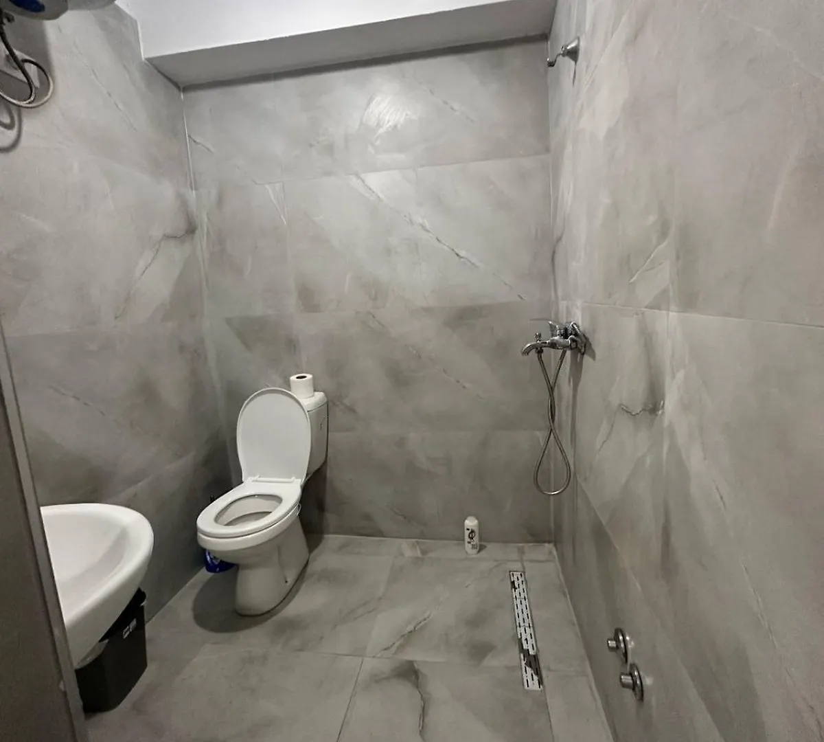Guest House Banaj Ibe فندق